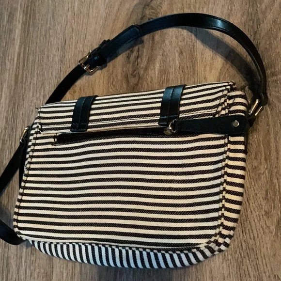 🦋4/$25 Cute Crossbody Purse - Picture 6 of 13